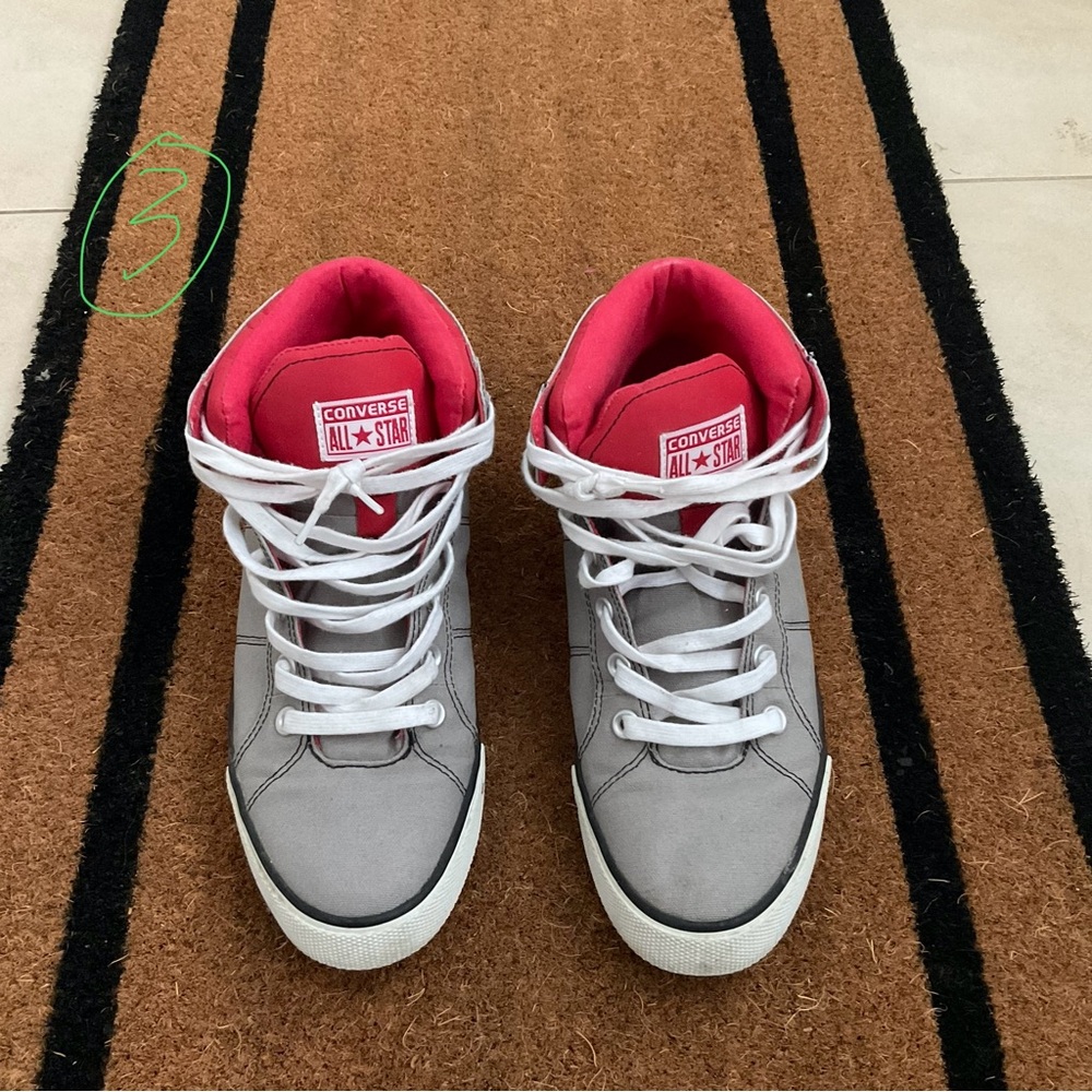 Converse All Star Gray and Red High-Tops
